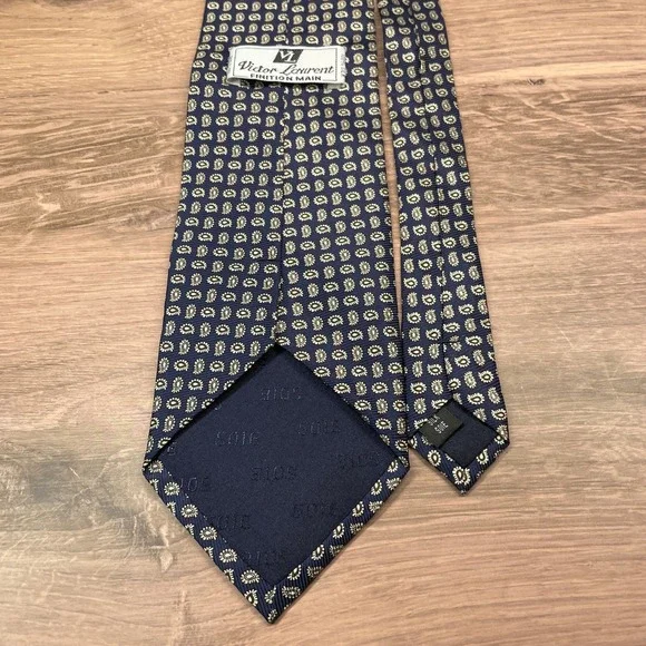 Victor Laurent Finition Main Navy Blue Paisley Silk Necktie Men Formal Accessory - Picture 7 of 7